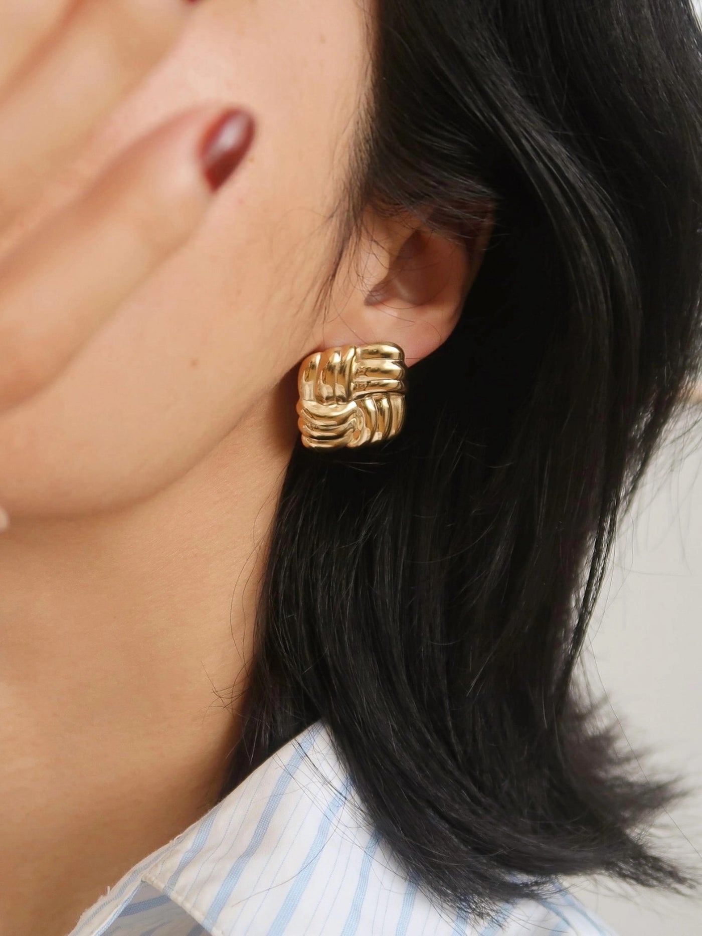 Luella 18K Gold Non-Tarnish Textured Knot Stud Earring