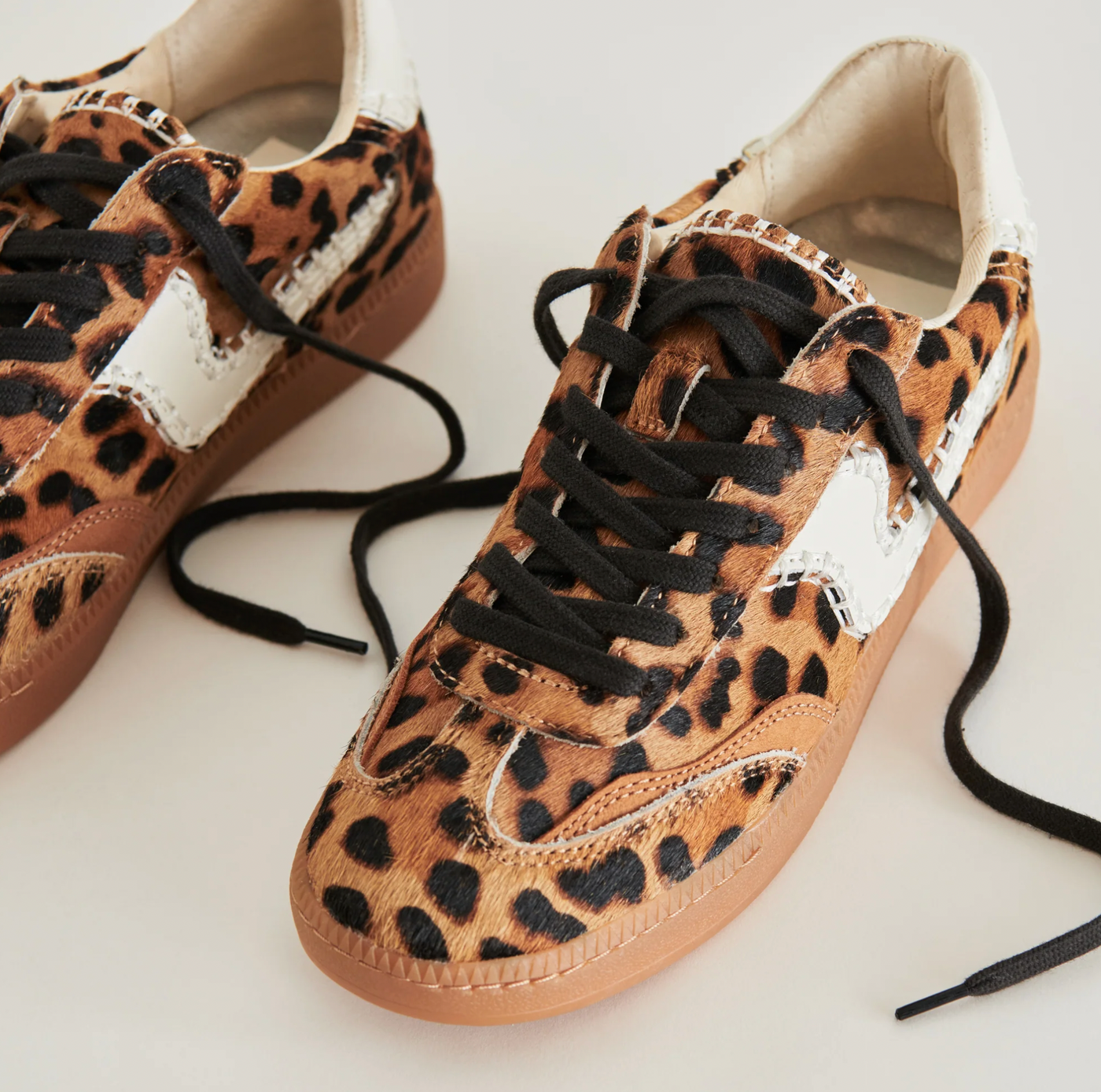 Notice Stitch Leopard Print Sneaker