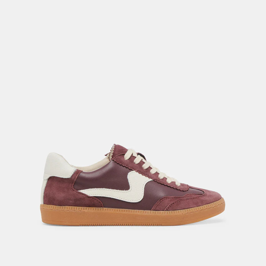 Notice Sneakers- Cranberry Suede