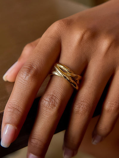 Corlisse 18K Gold Non-Tarnish Crossover Ring