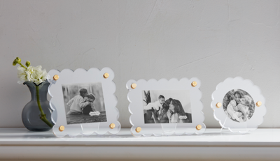 Mini Scallop Acrylic Frame