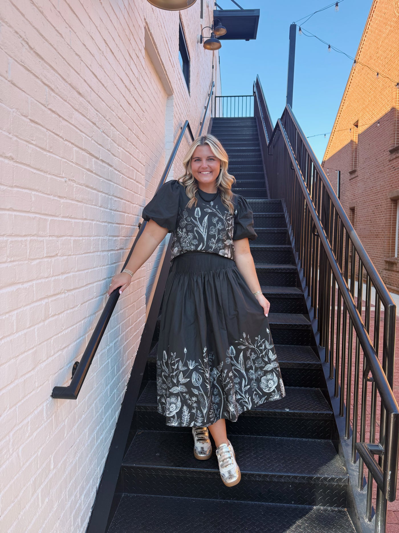 Black Fine Pleat Detail Botanical Print Set