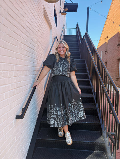Black Fine Pleat Detail Botanical Print Set