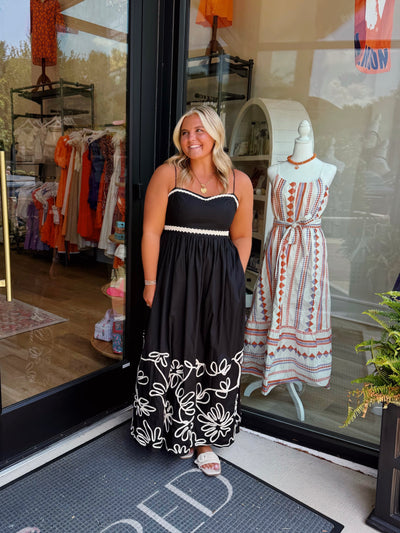 Black Patch Detailed Maxi Dress