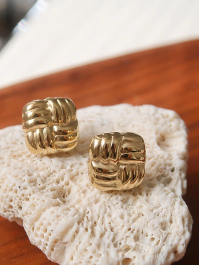 Luella 18K Gold Non-Tarnish Textured Knot Stud Earring