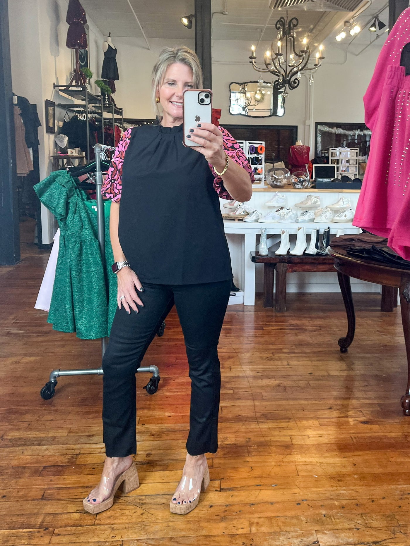 Embroidered Puff Sleeve Top